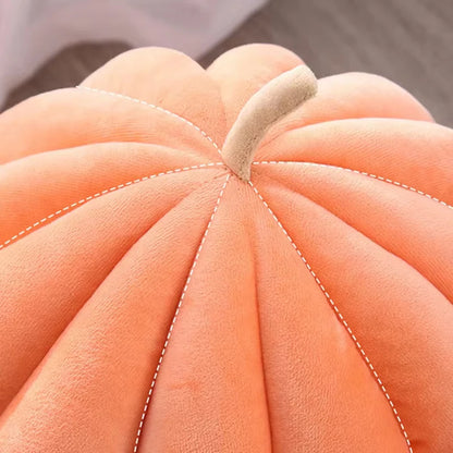 Pumpkin-Shaped Enclosed Cat Bed