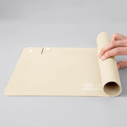 Half-Surrounding Pet Feeding Mat